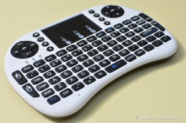 Tastatura iluminata Smart TV cu touchpad - Rii i8+